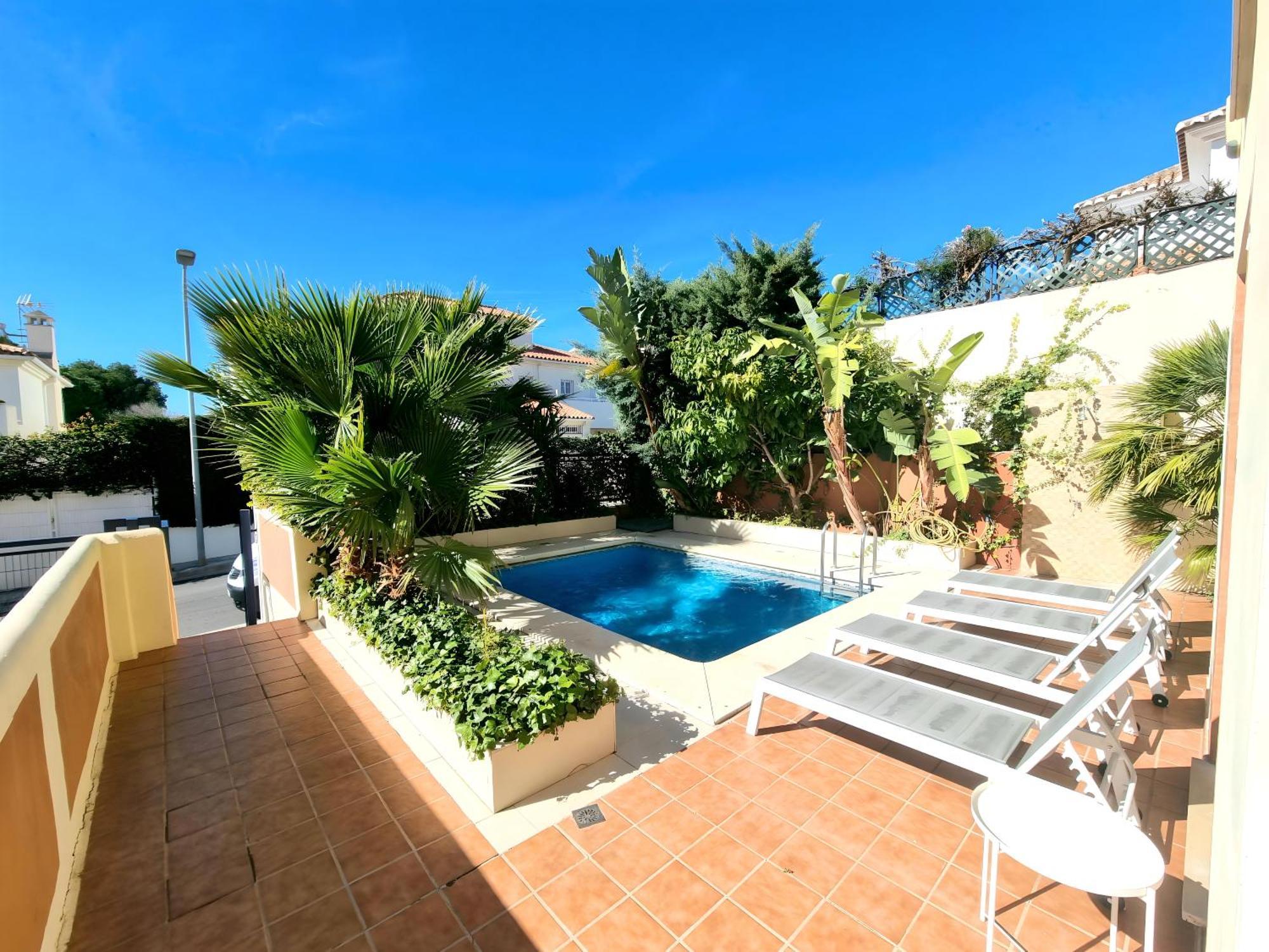 Stunning Home With Outdoor Swimmingpool, 4 Bedrooms And Wifi Benalmádena Exteriör bild