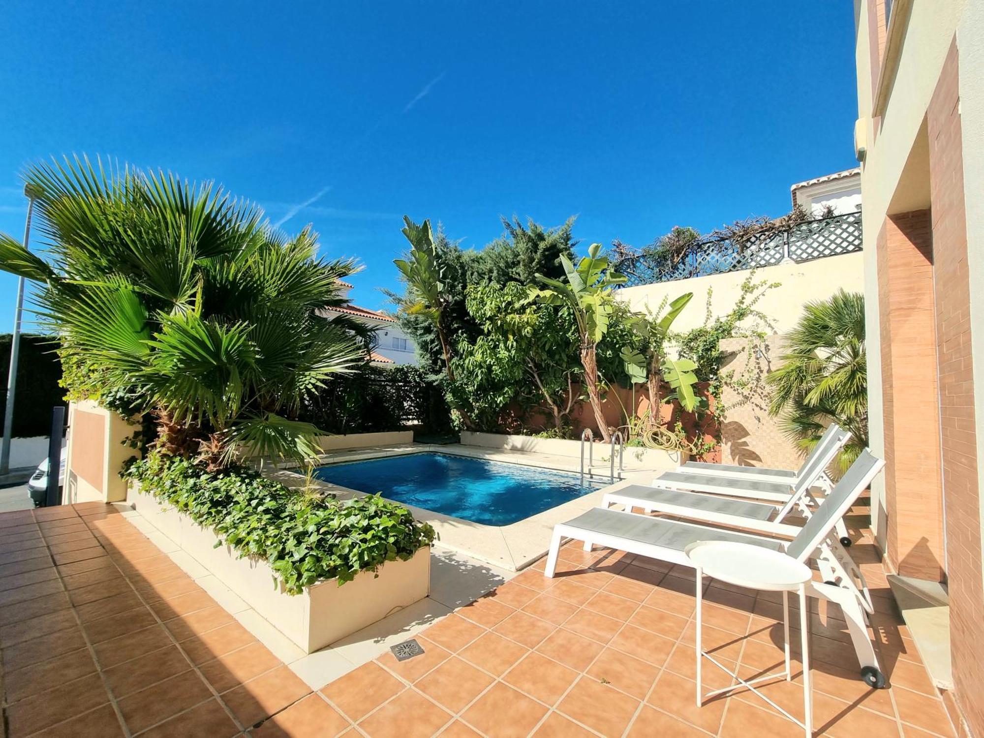 Stunning Home With Outdoor Swimmingpool, 4 Bedrooms And Wifi Benalmádena Exteriör bild
